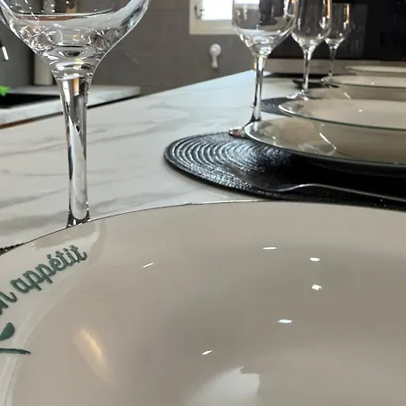 Triple Five Apartmán