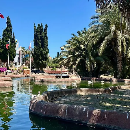 Triple Five Lägenhet *